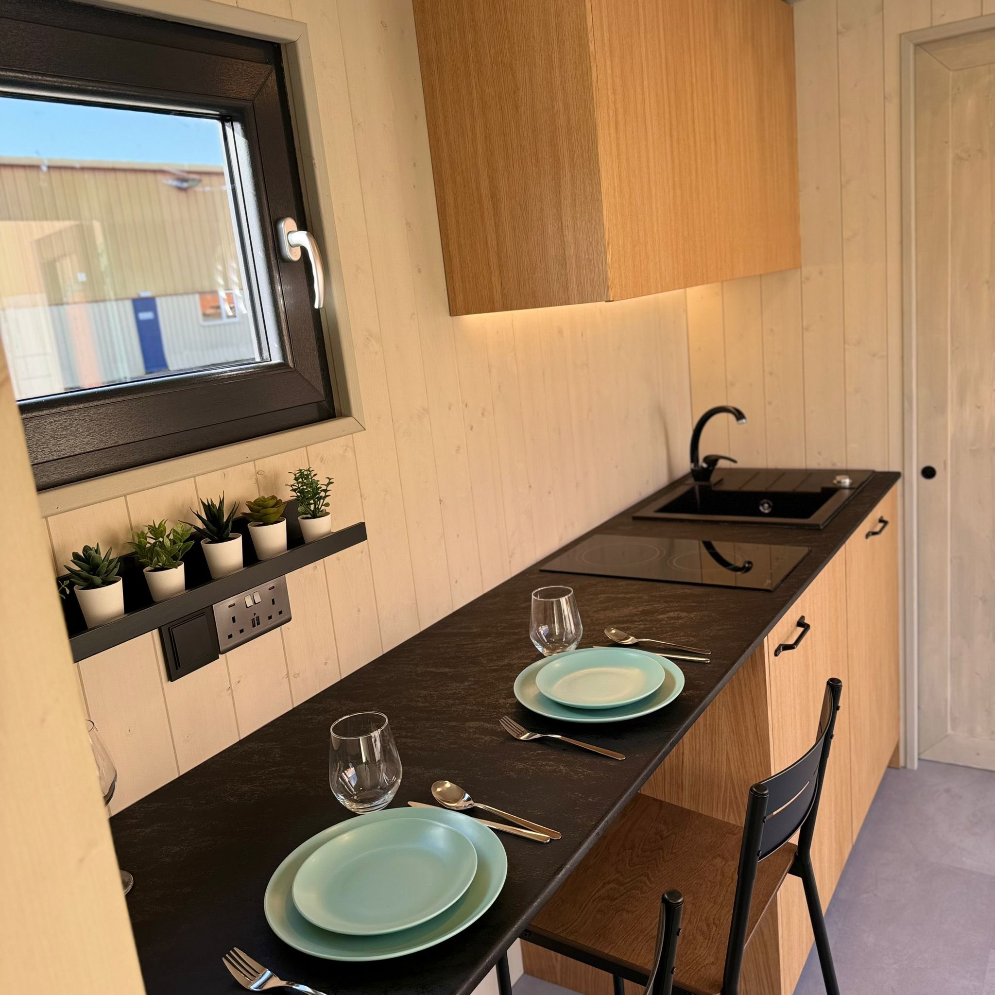 Luxury Glamping Pod Newcastle - Image 12
