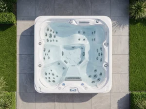 751-L - 32 amp Sun Beach Hot Tub