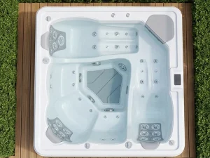 C-570 Dual Lounger Hot Tub