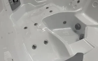 Equinox 570 Lite Hot Tub Sale from Sunbeach Spas – Now Just £4,999 with FREE Delivery & Installation!
