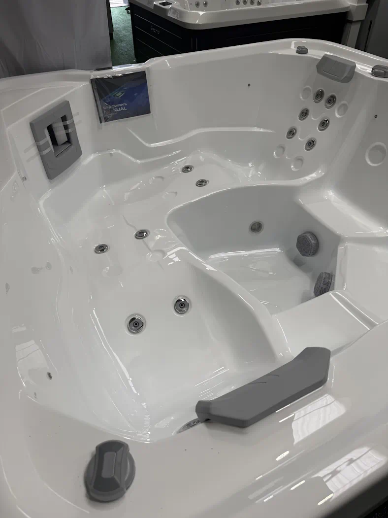 Equinox EQ570 Lite Hot Tub Sunbeach Spas Newcastle