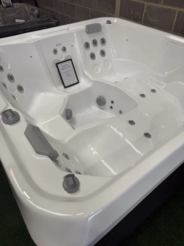 Equinox EQ570 Lite Hot Tub Sunbeach Spas Newcastle