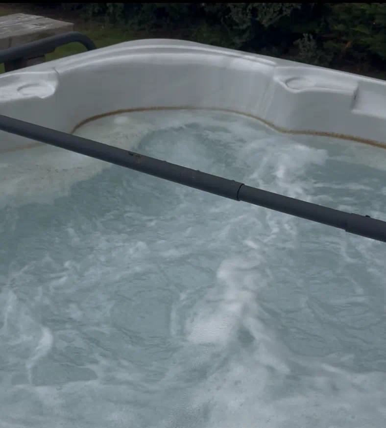 Hot Tub Servicing, Darras Hall, Ponteland, Newcastle Hot Tub Servicing, Darras Hall, Ponteland, Newcastle - Tide mark doesn't look so bad.