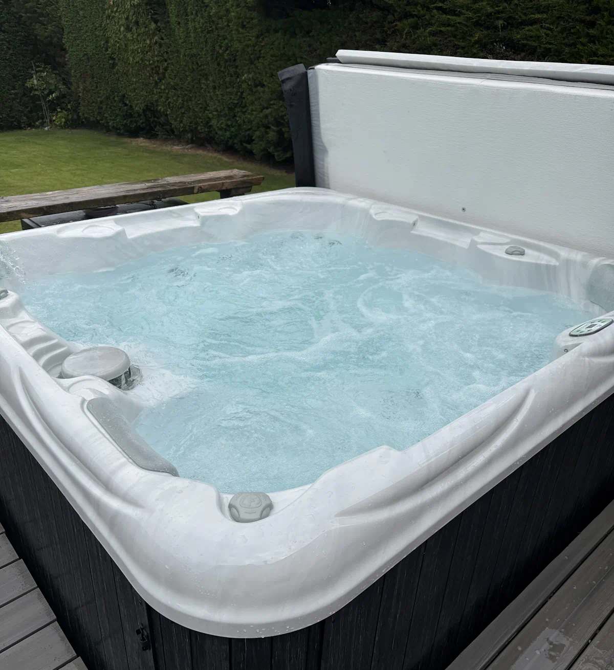 Hot Tub Servicing, Darras Hall, Ponteland, Newcastle - Sparkling again, ready to go.
